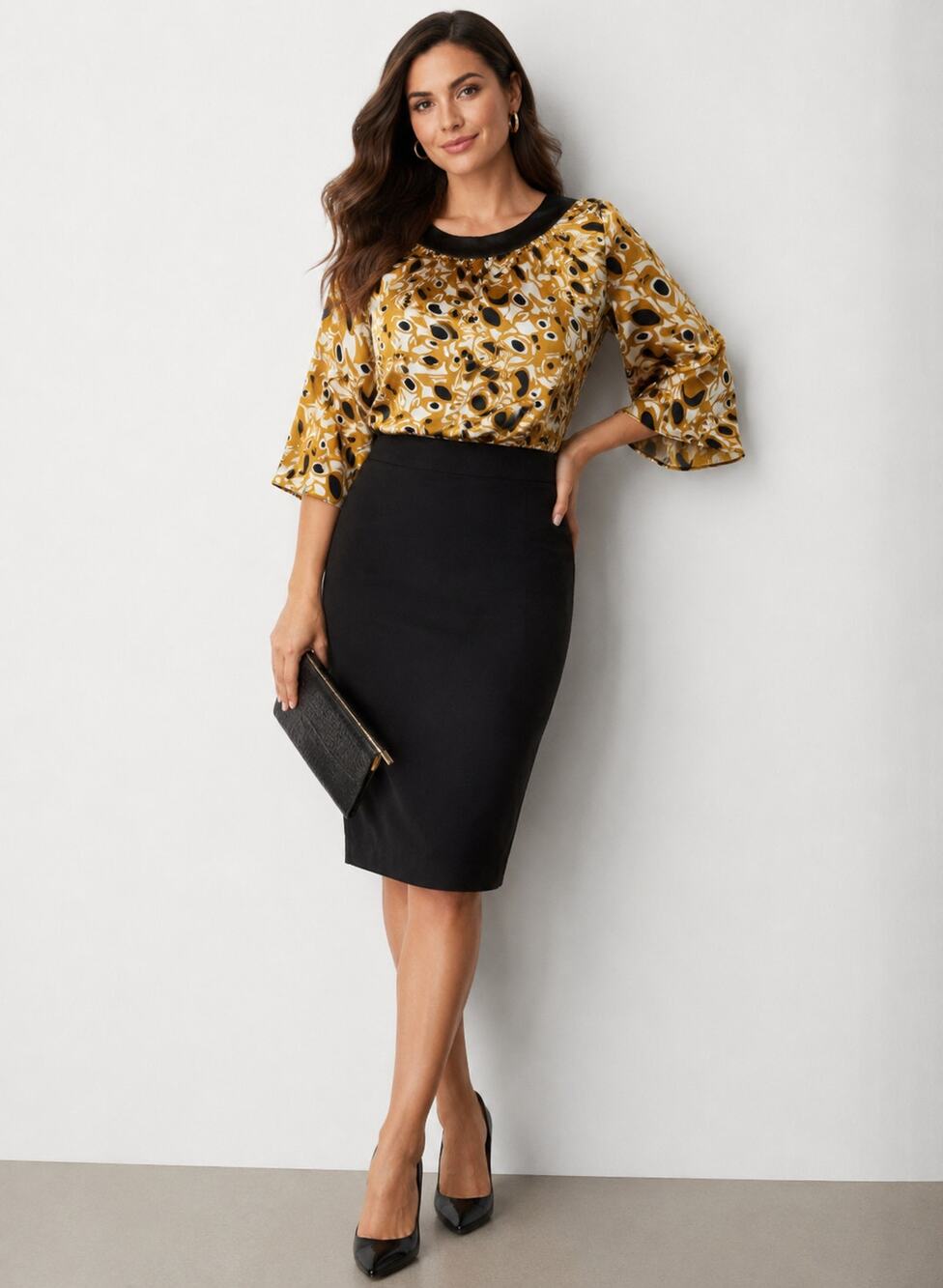 BCBG Max Azria Gold & Black Abstract Satin Blouse Size M